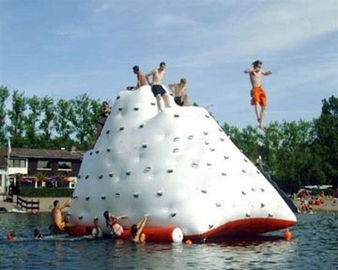 Yüzen Su Parkı için Crazy Şişme Su Oyuncakları Şişme Iceberg / Icetower